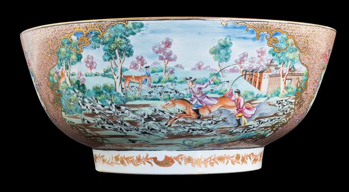 Chinese export porcelain famille rose punchbowl with hunting scenes and a ship to the interior | MasterArt